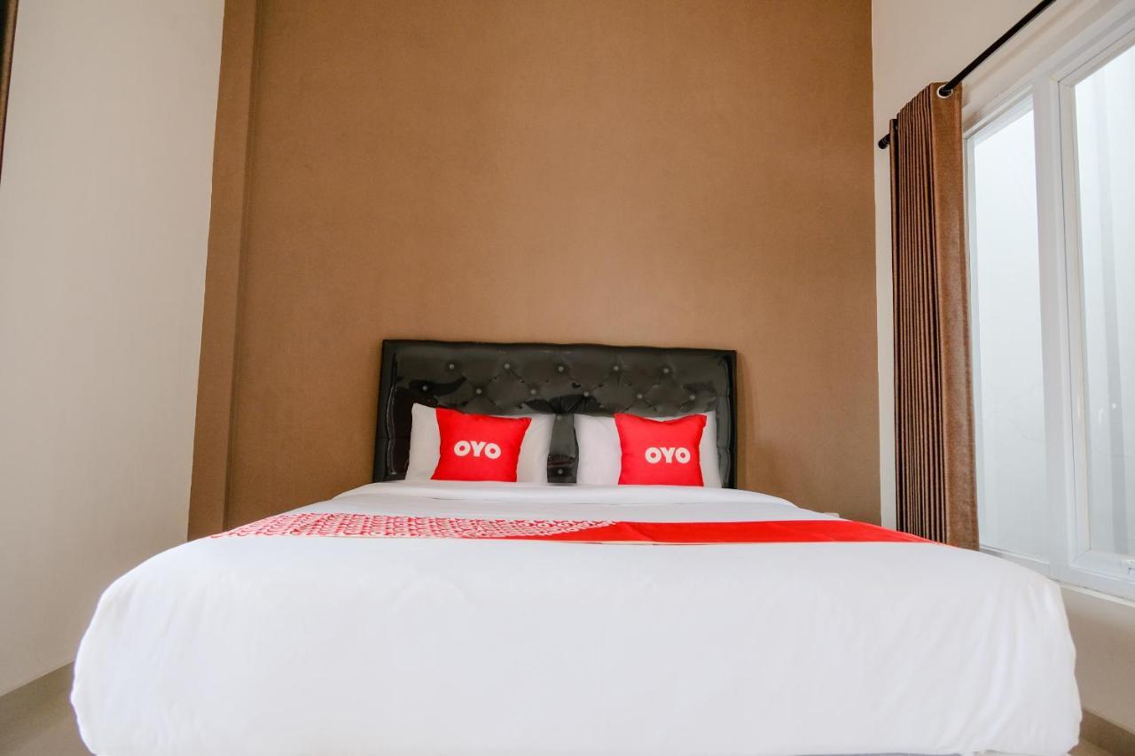 Hotel Oyo 2140 Hs Tulungagung